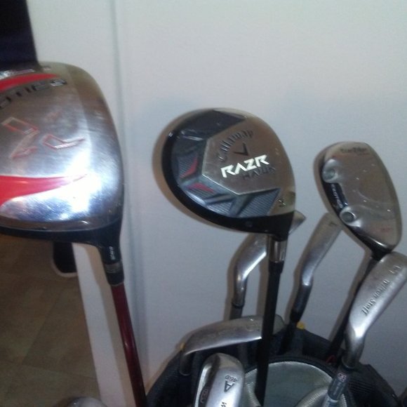 Complete Set of Men"s Golf Clubs Like New - Picture 1 of 3